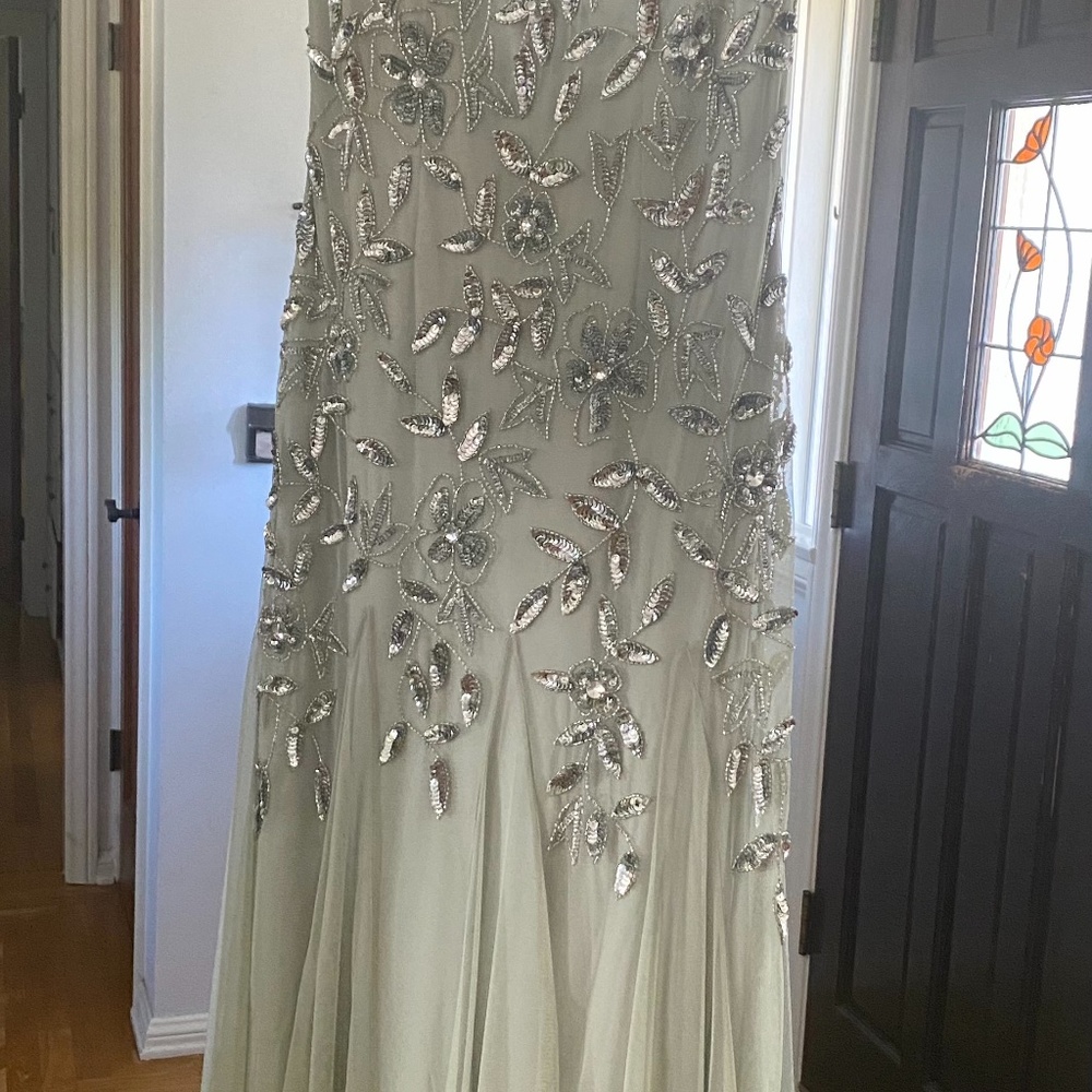 ADRIANNA PAPELL FORMAL EVENING GOWN